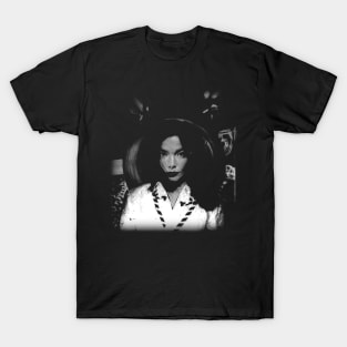 Unleash Your Inner Swan Celebrate the Avant-Garde Sound of Bjork with a Stylish T-Shirt T-Shirt